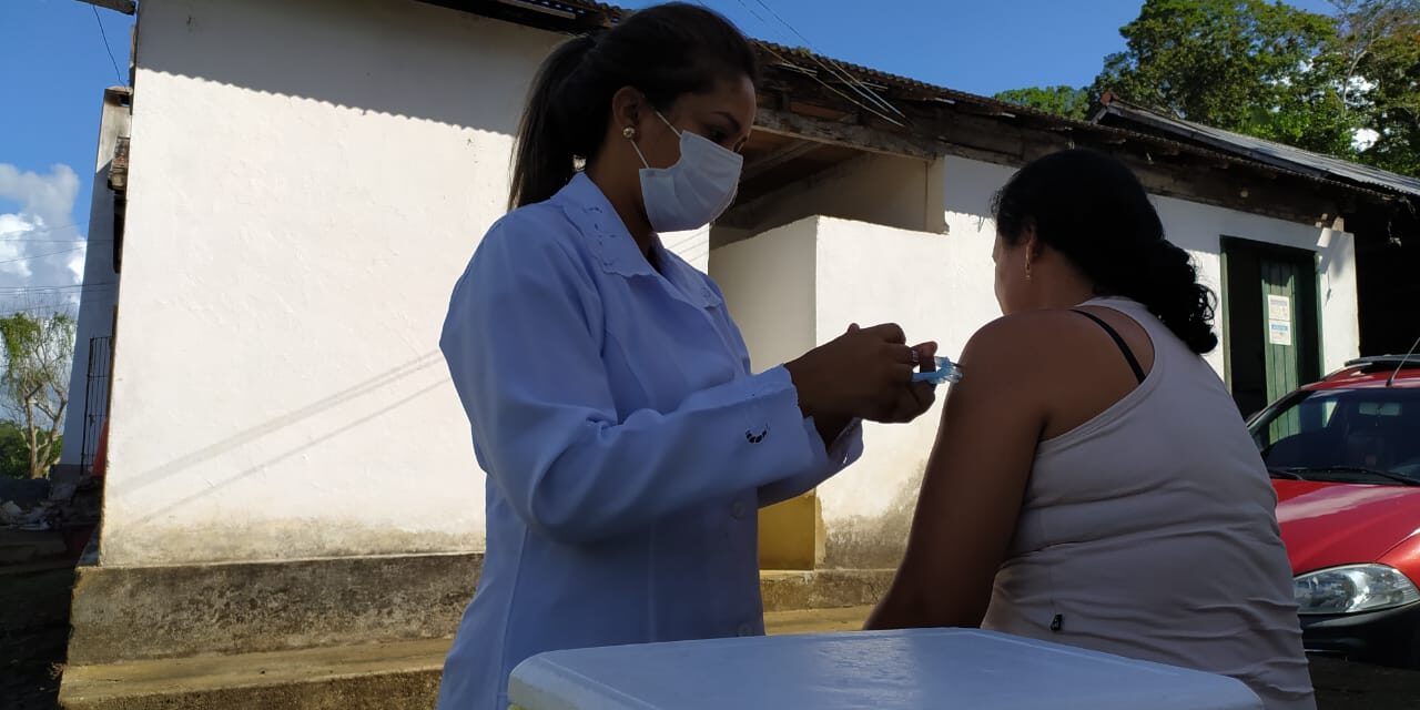 Itacaré amplia locais de vacinação  com escalas nos postos e zona rural