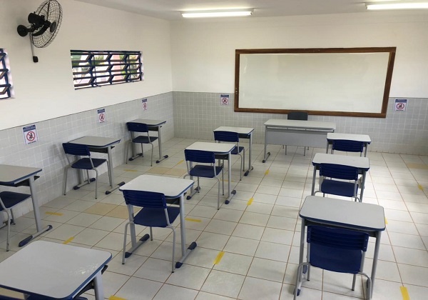 Bahia: aulas semipresenciais do ensino fundamental são retomadas na rede estadual