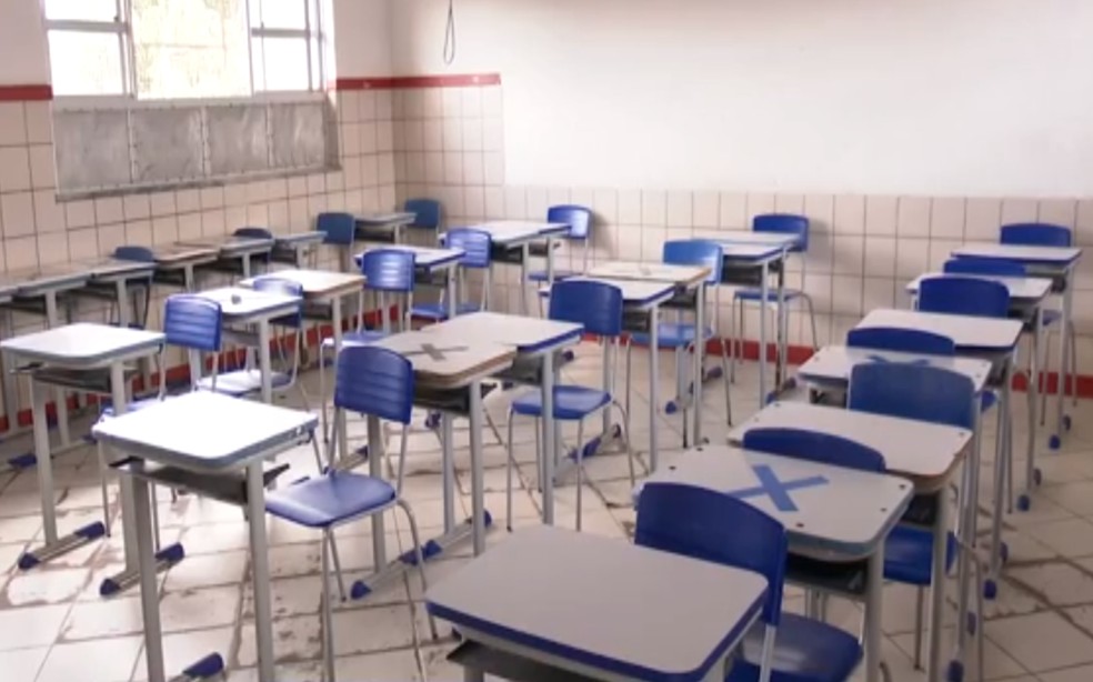 Após casos de Covid-19, escolas de Itabuna e Ilhéus divulgam data de retorno das aulas semipresenciais