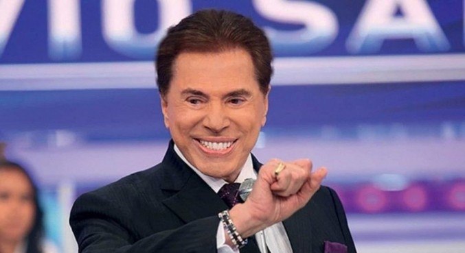 Aos 90 anos, Silvio Santos é internado com Covid-19