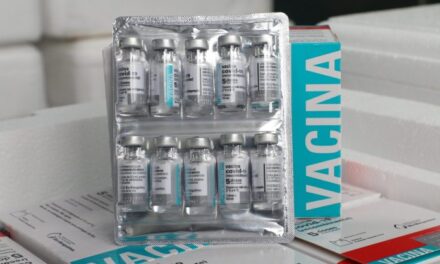 Bahia recebe 537.820 doses de vacina contra a Covid-19 nesta sexta e sábado