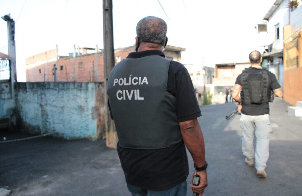 Acusado de matar companheira na frente do filho na Bahia é preso em Pernambuco
