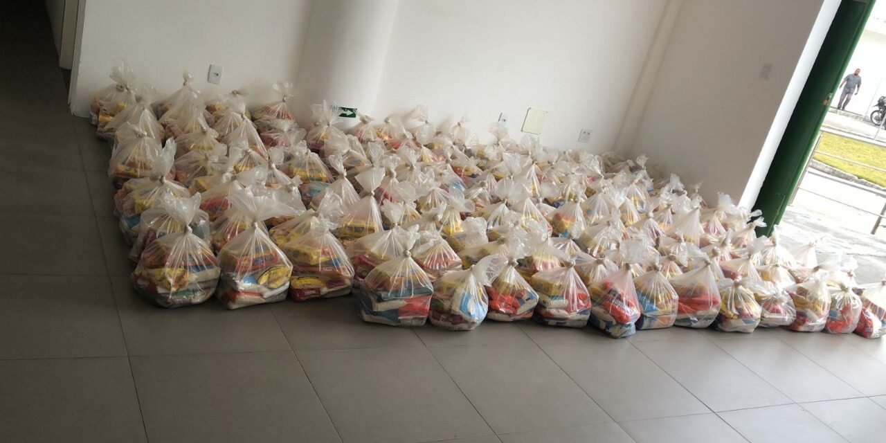 FICC entrega kits de alimentos arrecadados no Evento Teste