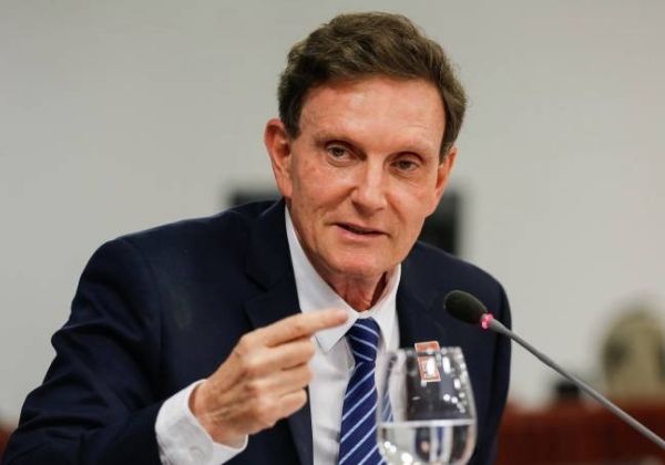 Marcelo Crivella deve continuar a comparecer periodicamente em juízo