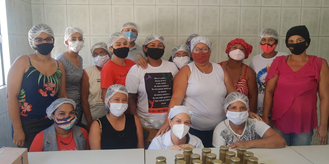 Economia Solidária: mulheres indígenas participam de curso de doces e compotas em Olivença