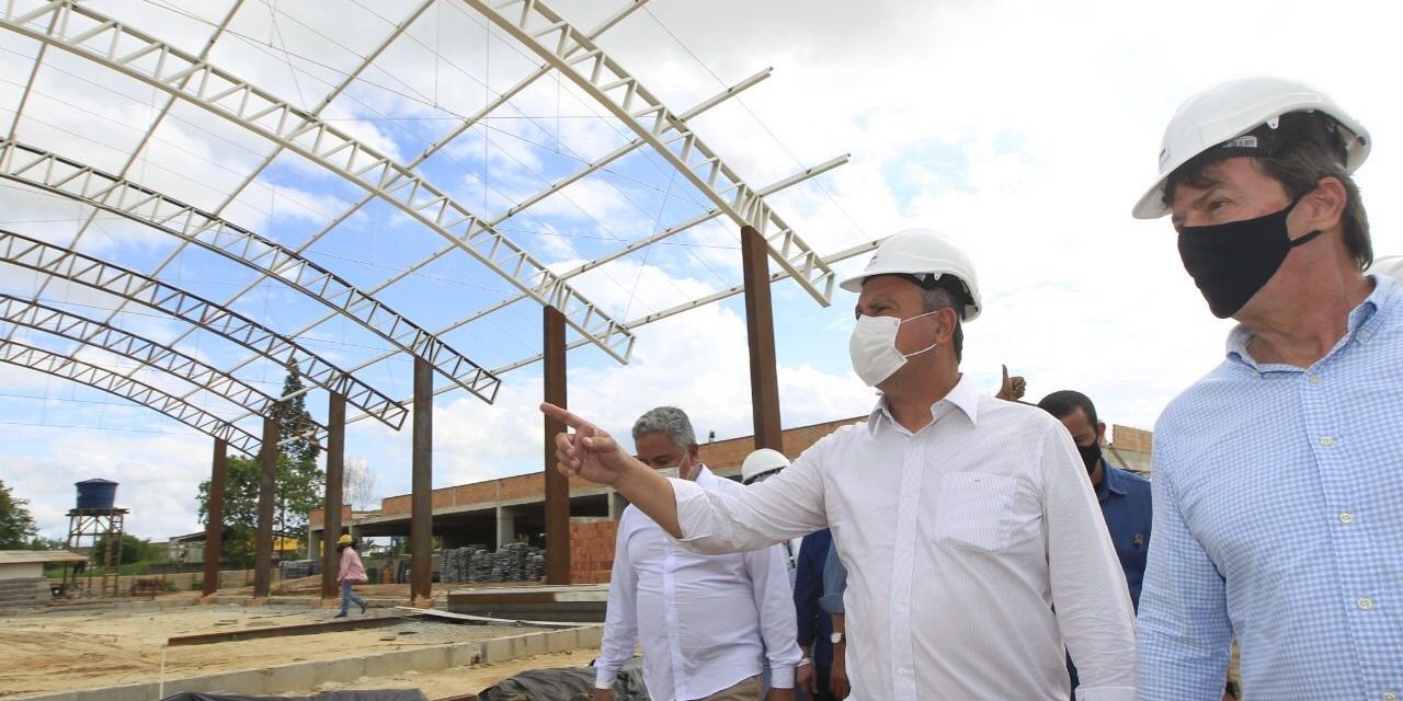 Rui autoriza inicio da construção do Hospital Geral Costa das Baleias, com investimento de R$ 200 milhões ente obras e equipamentos