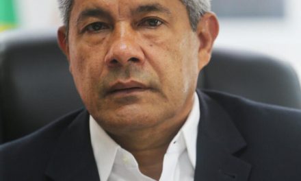 Secretário Jerônimo Rodrigues critica MEC por promover desmonte do INEP e insegurança às vésperas do ENEM