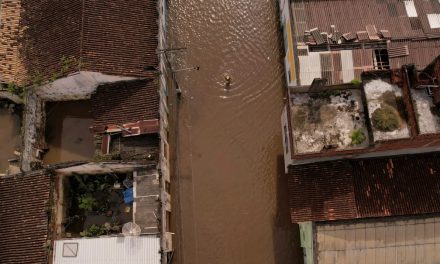 Após inundações na Bahia, meteorologia prevê chuvas fortes no Sudeste; entenda