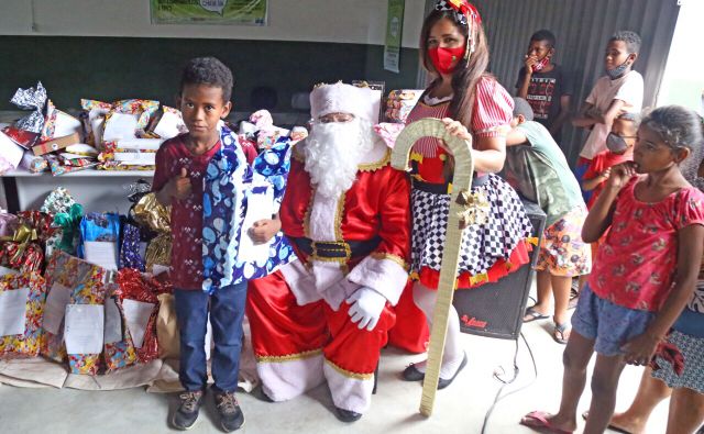 Prefeitura e CVR Costa do Cacau celebram o Natal com os catadores de recicláveis de Itabuna