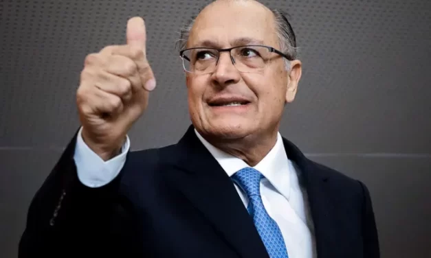 Alckmin anuncia saída do PSDB: “Tempo de mudança”