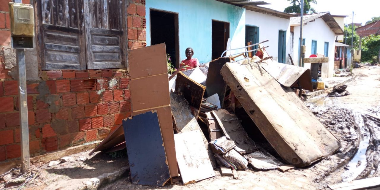 Defesa Civil de Itacaré avalia situação das casas atingidas pelas enchentes