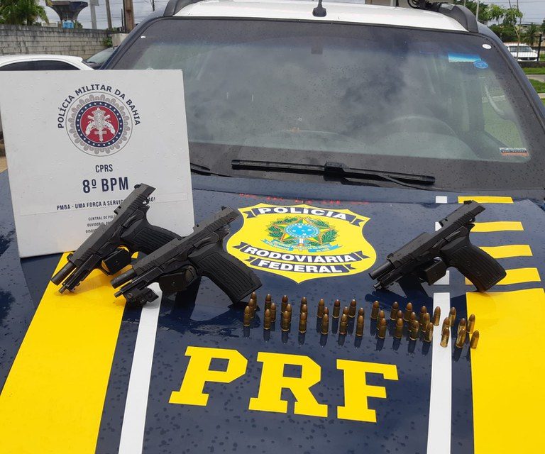 PRF prende três suspeitos de tentativa de assalto em Porto Seguro