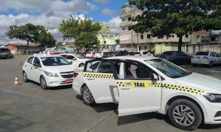 Táxis passam a rodar com a bandeira 2 durante este mês, após autorização da prefeitura