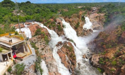 Cachoeira de Paulo Afonso volta a ficar visível e aquece turismo na região do São Francisco