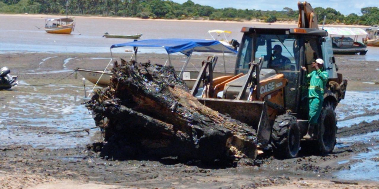 Prefeitura de Itacaré continua com a limpeza das praias e ruas