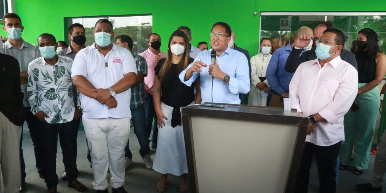 Prefeito Augusto Castro presta homenagem à médica Zina Macedo ao reabrir Maternidade