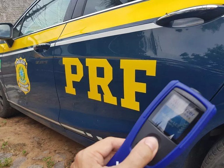 PRF BA: acidente matou uma pessoa e deixou mais duas gravemente feridas; motorista foi preso