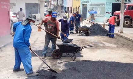 Prefeitura de Itabuna executa melhorias nas ruas e avenidas com Operação Tapa-Buracos