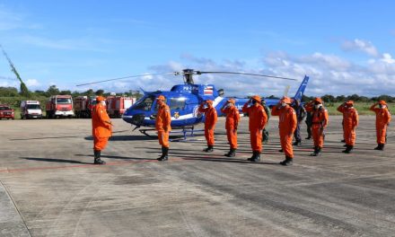 Bombeiros militares da Bahia embarcam para o Rio de Janeiro e reforçarão resgate em Petrópolis