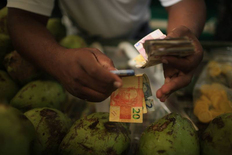 Volume dos Serviços cresce 1,4% em dezembro e fecha 2021 com alta de 10,9%