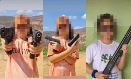 Bahia: Filha de prefeito posa com armas em punho nas redes sociais
