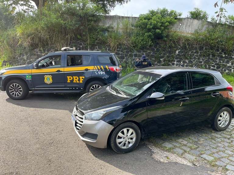 Fraude veicular: Motorista é preso após ser flagrado com carro clonado