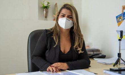 Andréa Castro anuncia saída da Secretaria de Promoção Social