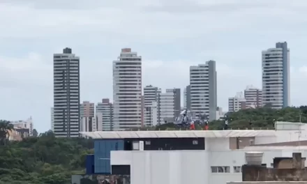 Funcionários da Petrobras têm alta médica, após helicóptero fazer pouso forçado na Baía de Camamu
