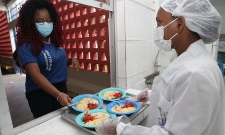 Mais de R$ 233 milhões são investidos na alimentação escolar da rede estadual de ensino na BA