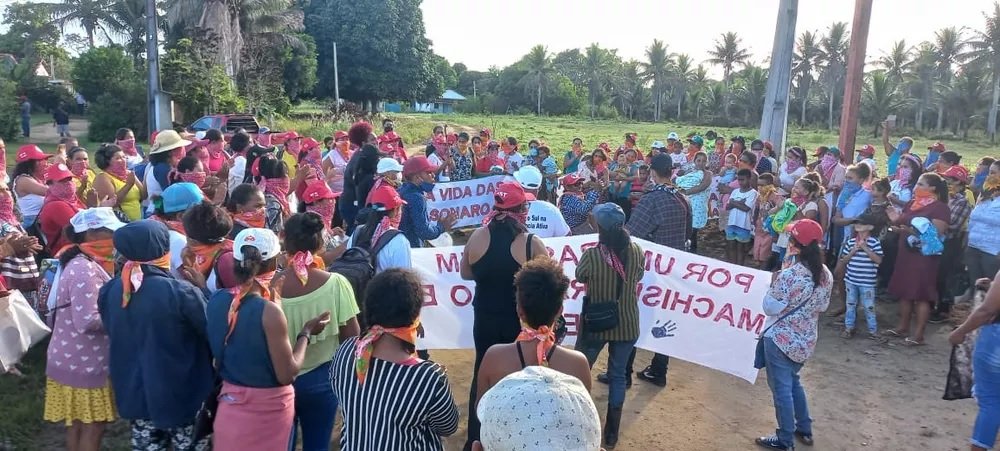 Mulheres do Movimento dos Sem-Terra ocupam fazendas em Jussari e Itabela