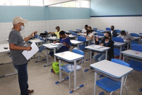 Professores aprovados pelo REDA são convocados pela Secretaria de Educação do Estado