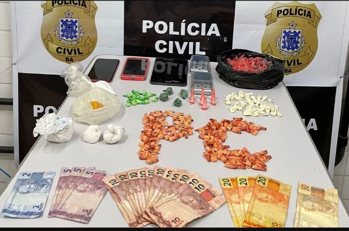 Delegacia Territorial apreende dezenas porções de cocaína em Ipiaú