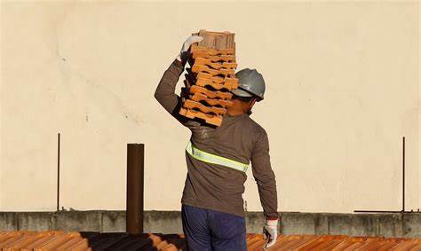 Preços da Construção Civil subiram 0,99% em março, aponta IBGE