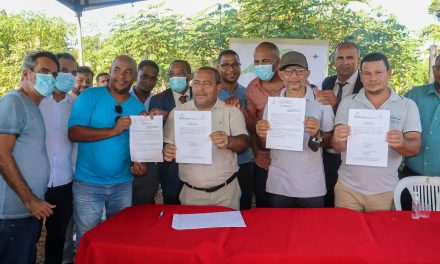 Itacaré: ordem de serviço do  Centro de Recuperação foi assinada na tarde de ontem (05)