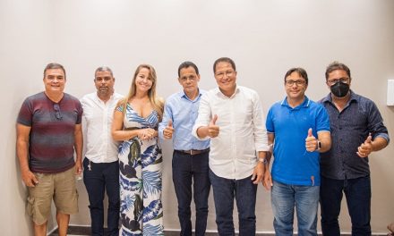 Prefeito de Camamu Enoc Sousa e seu grupo político declaram apoio a pré-candidatura de Zé Alberto a deputado estadual