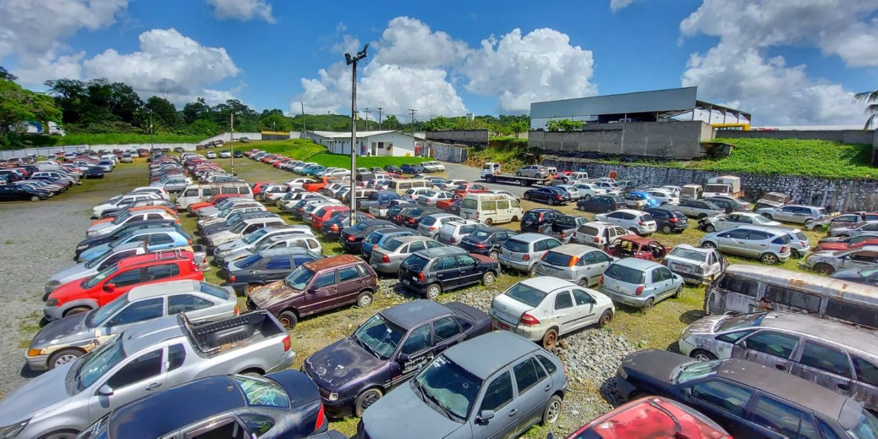 Secretaria de Transporte e Trânsito de Itabuna promove no próximo mês leilão online de sucatas e veículos