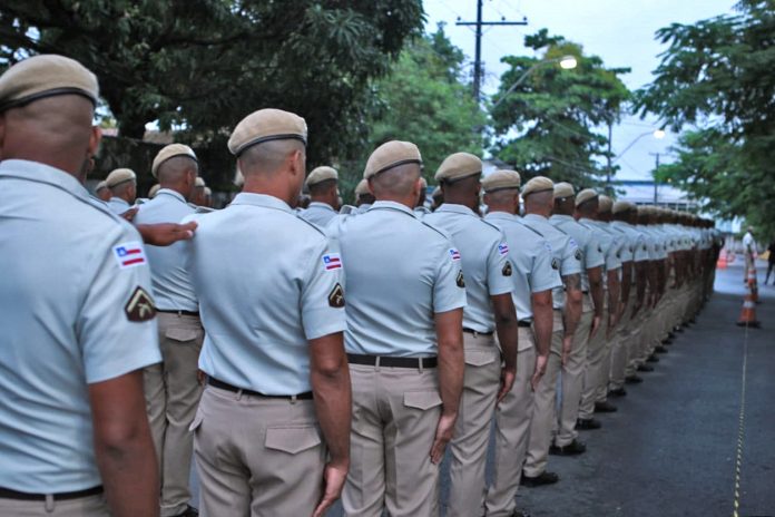 Rui anuncia novo concurso para a Polícia Militar e compra de fuzis