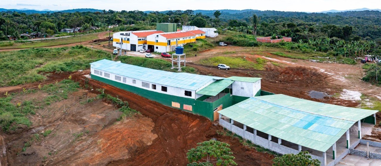 Itacaré: Prefeito visita as obras do Centro de Triagem e Estação de Transbordo