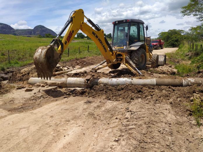 Rodovia estadual e acessos serão pavimentados em várias regiões da Bahia