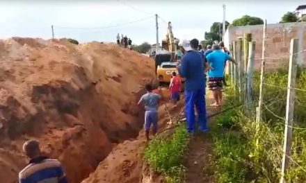 Trabalhadores morrem soterrados após deslizamento de terra em Porto Seguro
