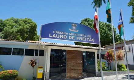AUDITORIA APONTA EXCESSO DE COMISSIONADOS NA CÂMARA DE LAURO DE FREITAS
