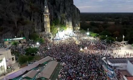 Turismo religioso reuniu 600 mil fiéis em Bom Jesus da Lapa