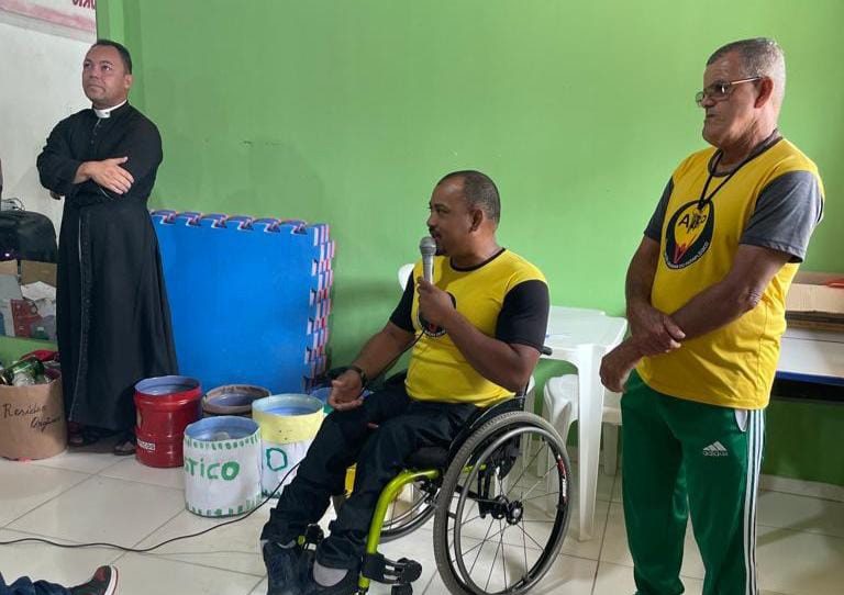 Gincana do Colégio Adonias Filho realiza doação de materiais de limpeza e higiene pessoal a duas instituições filantrópicas