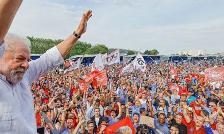 Datafolha aponta vitória de Lula no primeiro turno com 51% dos votos válidos