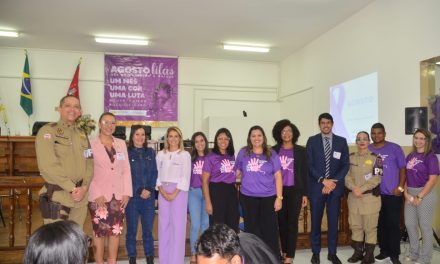 Ibicaraí: Creas e Poder Judiciário realizam palestra em alusão ao ‘Agosto Lilás’ e ao combate à violência doméstica