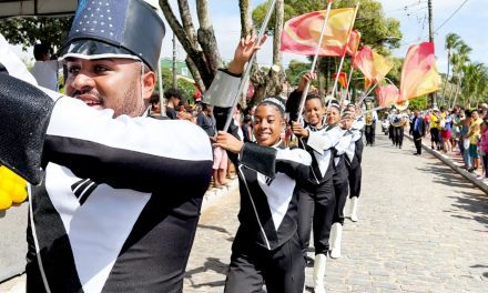 Itacaré realiza tradicional desfile em comemoração ao bicentenário da Independência do Brasil