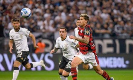 Nos pênaltis, Flamengo vence o Corinthians e é Tetra da Copa do Brasil!