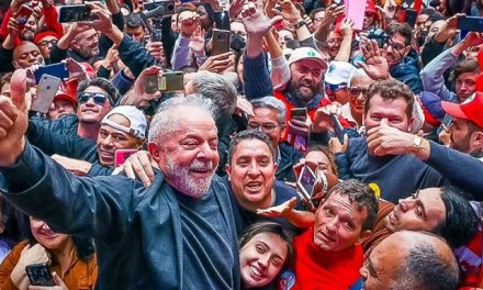 Com mais de 57 milhões de votos, Lula registra o melhor desempenho da história para um 1º turno