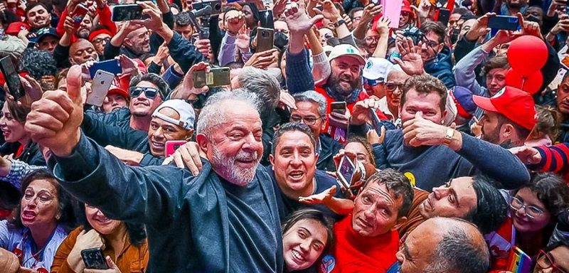 Com mais de 57 milhões de votos, Lula registra o melhor desempenho da história para um 1º turno