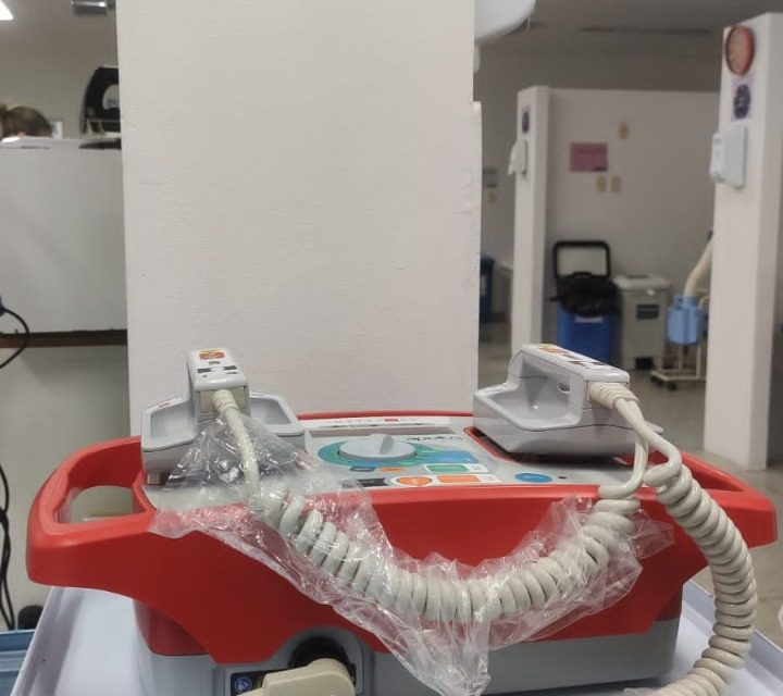 Augusto Castro consegue novos equipamentos para o Hospital de Base, através de emendas parlamentares.